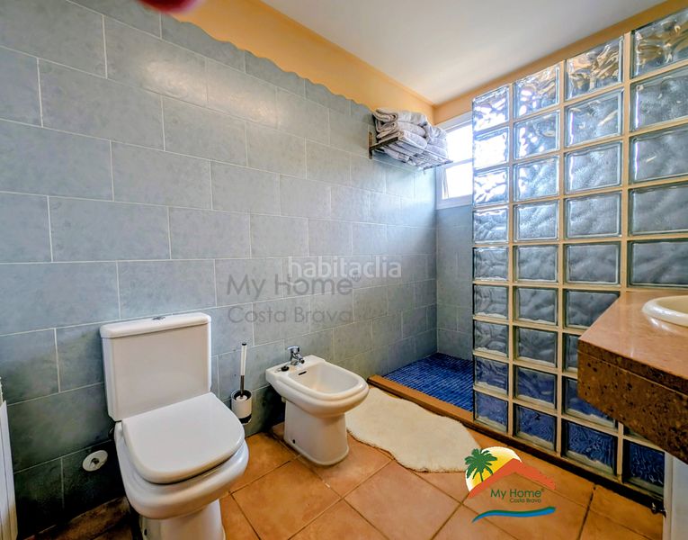 Foto bc9522c8-c87c-448b-bc6a-7354c261c3ed. Casa amb xemeneia calefacció aparcament piscina a Vidreres
