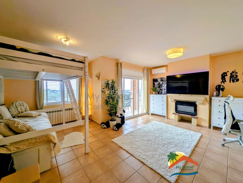 Foto ef9e6ee2-7b87-4b01-a70d-2a6f9aa0ccf9. Casa amb xemeneia calefacció aparcament piscina a Vidreres