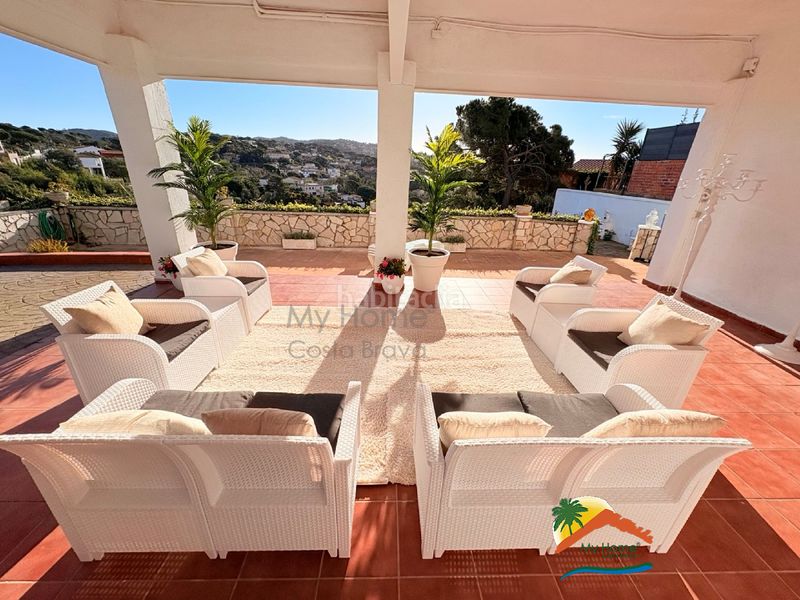 Foto 8a5e8160-002d-432d-929c-fcf57aa92660. Casa amb xemeneia calefacció aparcament piscina a Vidreres