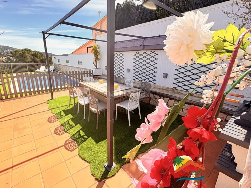 Foto ef737908-5d63-4d3a-9a57-f6759cabeccd. Casa amb xemeneia calefacció aparcament piscina a Vidreres