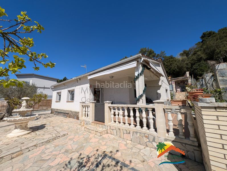 Foto 3bf1d424-1b1c-454d-b775-f9ad39799bf6. Casa amb xemeneia calefacció aparcament piscina a Vidreres