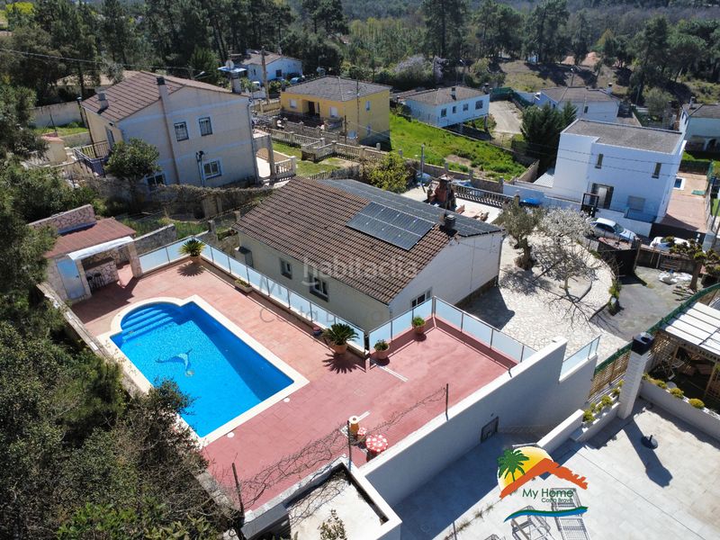 Foto 4cd36f2d-22c9-4cdb-90a7-645d1d96c809. Casa amb xemeneia calefacció aparcament piscina a Vidreres