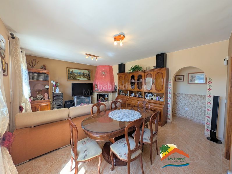 Foto 5eed591a-585e-4b1a-b207-5a1405d5c08a. Casa amb xemeneia calefacció aparcament piscina a Vidreres
