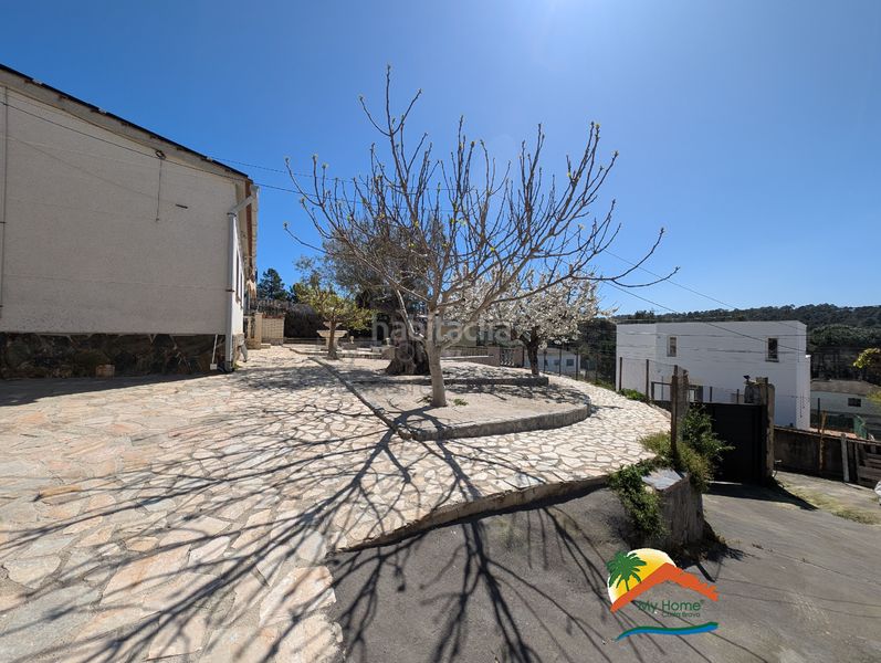Foto 72dc1e84-c18d-41f8-a3cc-b3bcfea82a30. Casa amb xemeneia calefacció aparcament piscina a Vidreres