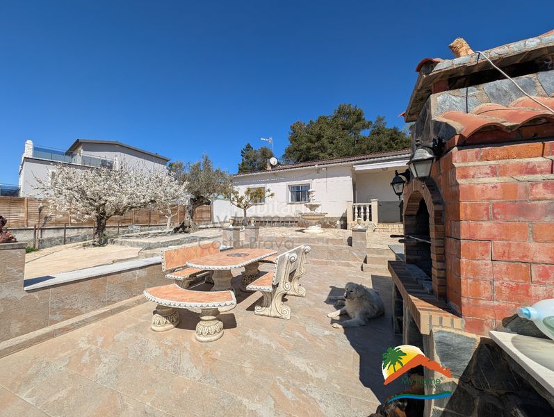 Foto b92da2ac-a175-4362-b846-3bbd169fd97e. Casa amb xemeneia calefacció aparcament piscina a Vidreres