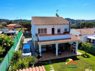 Haus in Aiguaviva Parc. R02623 casa de 6 habitaciones en aiguaviva parc, vidreres.