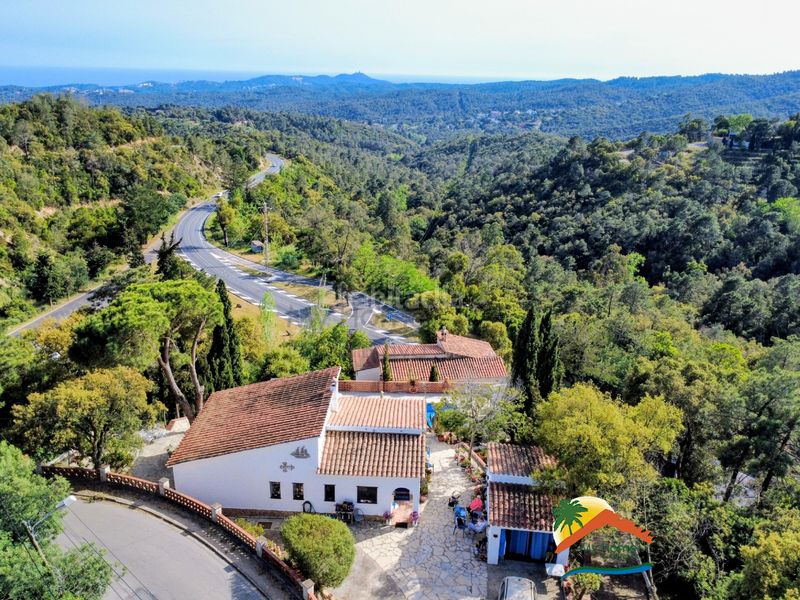 Foto 49519cd3-778d-47ce-a572-6619390d5cbf. Casa amb xemeneia aparcament piscina a Lloret Blau - La Creu de Lloret Lloret de Mar