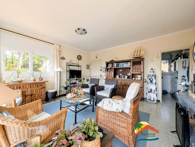 Foto bb03b738-b9b9-46e7-b165-522dd9d5126c. Casa amb xemeneia aparcament piscina a Lloret Blau - La Creu de Lloret Lloret de Mar