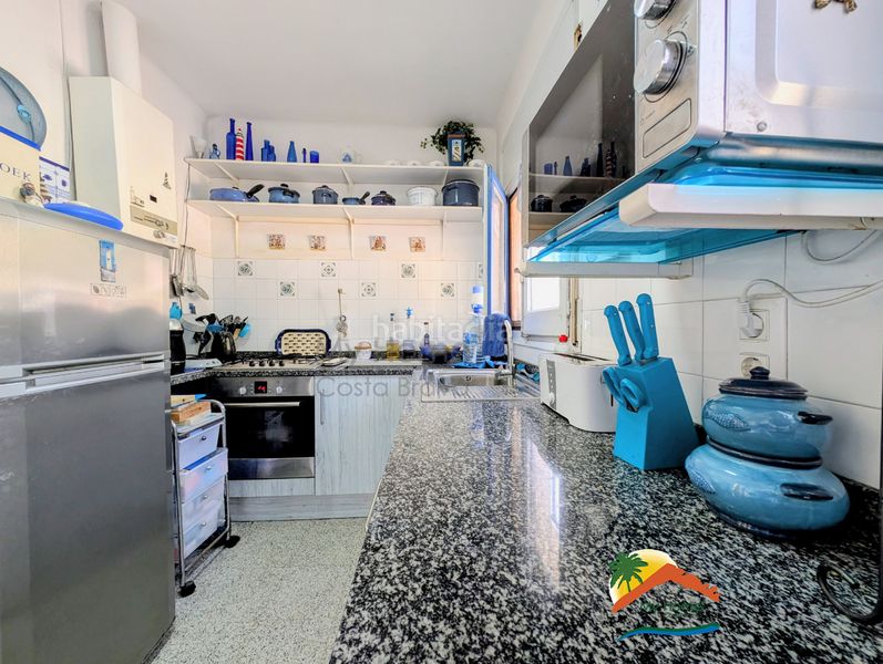 Foto bc4cdd6c-8c6e-48d0-b9bd-d0c60b13fd91. Casa amb xemeneia aparcament piscina a Lloret Blau - La Creu de Lloret Lloret de Mar