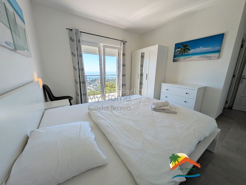 Foto 11b0f8e9-39d6-4527-a1ba-245e13a2ee30. Casa amb xemeneia calefacció aparcament piscina a Lloret de Mar