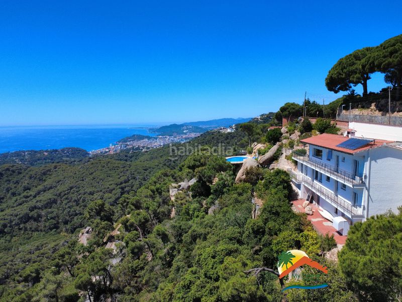 Foto 3e37c53a-0962-4b0e-a009-7870aee927bc. Casa amb xemeneia calefacció aparcament piscina a Lloret de Mar