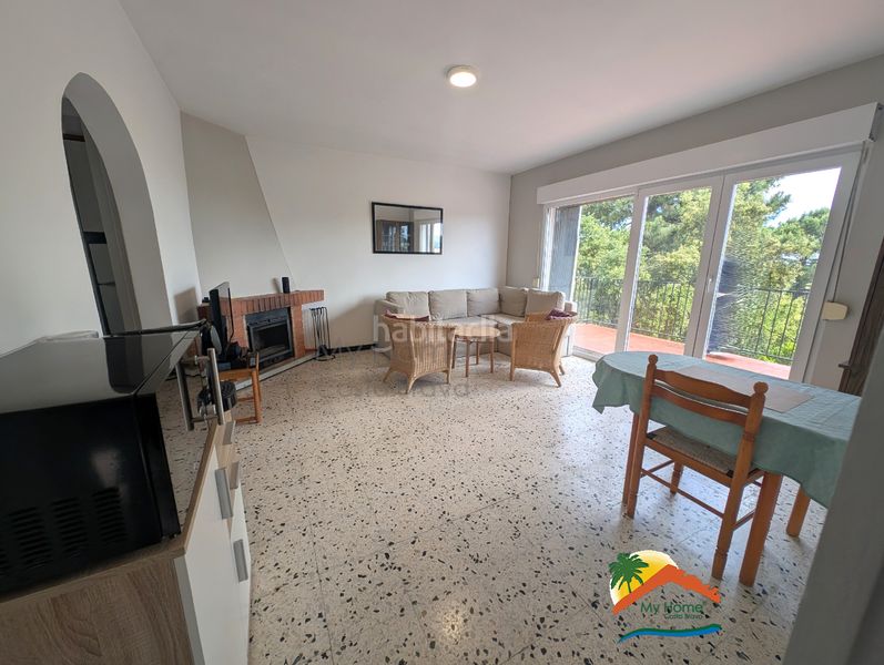 Foto 673ca1c3-c4c5-4469-a381-c0fd571aab85. Casa amb xemeneia calefacció aparcament a Lloret Blau - La Creu de Lloret Lloret de Mar