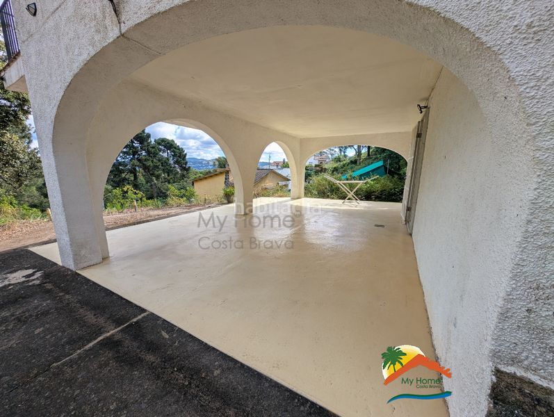 Foto ba10e5ef-2003-4d10-a8d3-286e7c3a20ab. Casa amb xemeneia calefacció aparcament a Lloret Blau - La Creu de Lloret Lloret de Mar