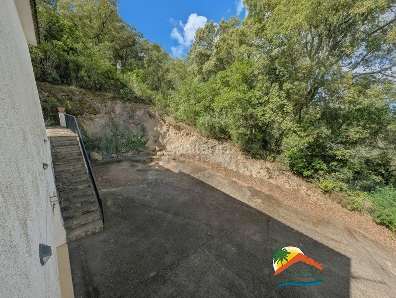Foto be2b7b9b-521e-4dee-977a-e7d0757f8be4. Casa amb xemeneia calefacció aparcament a Lloret Blau - La Creu de Lloret Lloret de Mar