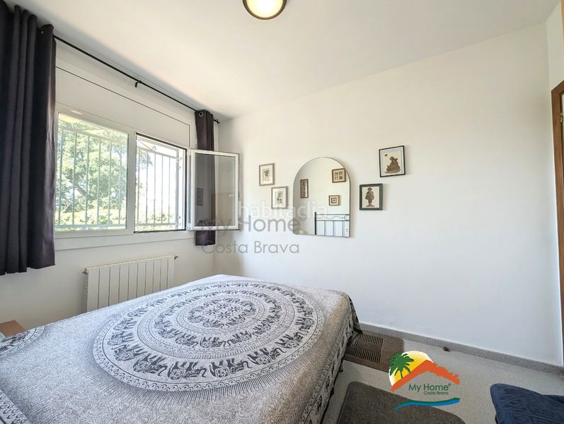 Foto 7bd3e324-8e0e-40f3-a2bc-7d5e54176b5b. Casa amb xemeneia calefacció aparcament piscina a Lloret de Mar