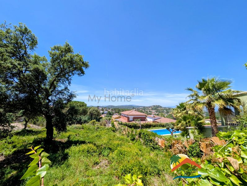 Foto d317d9f7-6e1c-4cf4-9760-2cbd35d370a2. Casa amb xemeneia calefacció aparcament piscina a Lloret de Mar