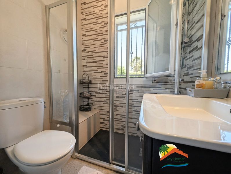 Foto d46be5e2-5157-4528-bb39-0d844e61ae0e. Casa amb xemeneia calefacció aparcament piscina a Lloret de Mar