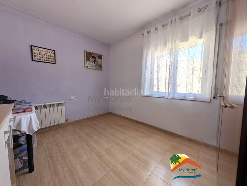 Foto 4352be3d-f5aa-4823-99db-ebd2750edecd. Casa amb xemeneia calefacció aparcament piscina a Lloret de Mar