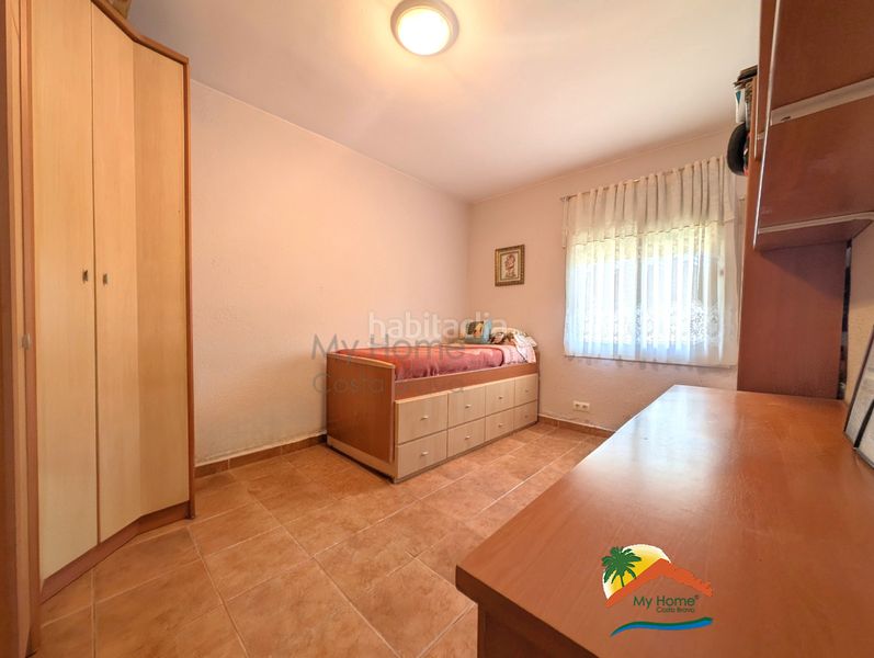 Foto c37f4cca-b81a-49f6-b562-3741e1c7feec. Casa amb xemeneia calefacció aparcament piscina a Lloret de Mar