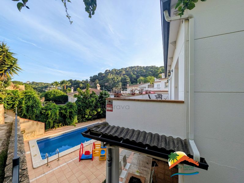 Foto 97d2203b-80a1-4fcc-be00-c306b7b25717. Casa amb calefacció aparcament piscina a Canyelles Lloret de Mar