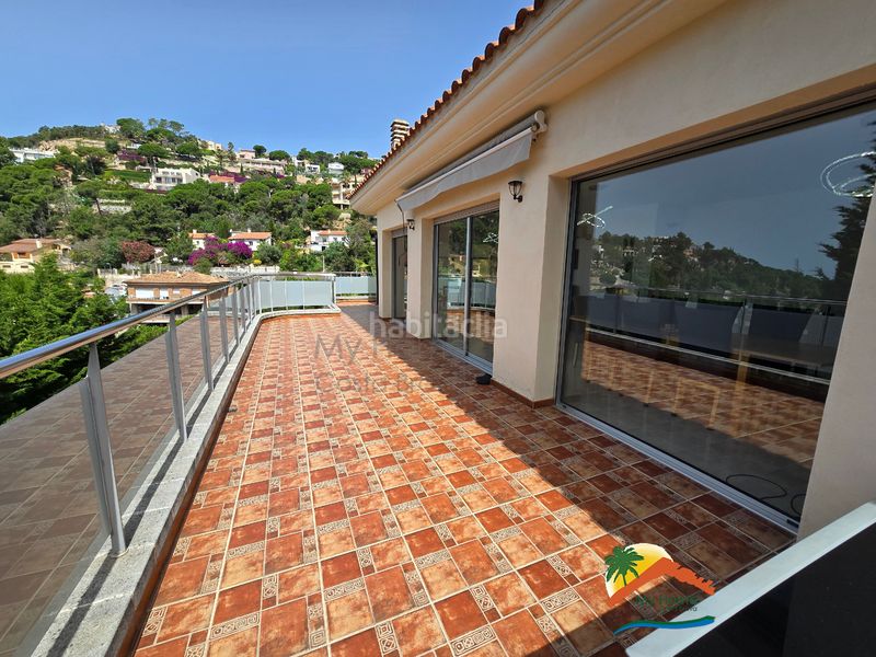 Foto 0ffb2aa5-58d9-4c65-a135-03eed607fd94. Casa amb calefacció aparcament piscina a Serra Brava Lloret de Mar