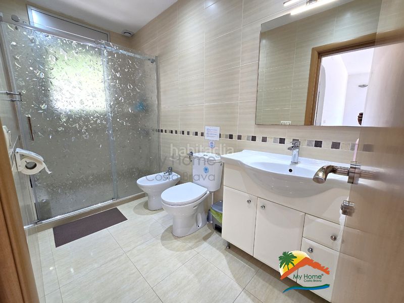 Foto 4d51ccd0-5e5e-408f-9951-43b3d357724a. Casa amb calefacció aparcament piscina a Serra Brava Lloret de Mar