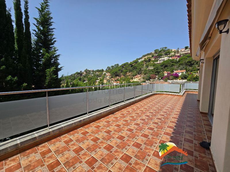 Foto 696e0acc-77c0-47af-b558-9d4f1c57ffd1. Casa amb calefacció aparcament piscina a Serra Brava Lloret de Mar