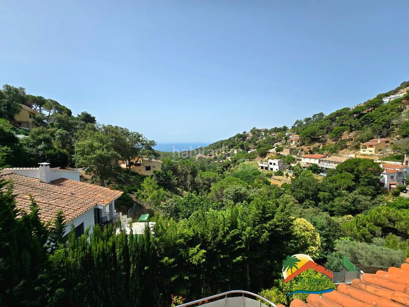 Foto adccc34b-f765-4ea9-811c-f28c5670f1b1. Casa amb calefacció aparcament piscina a Serra Brava Lloret de Mar