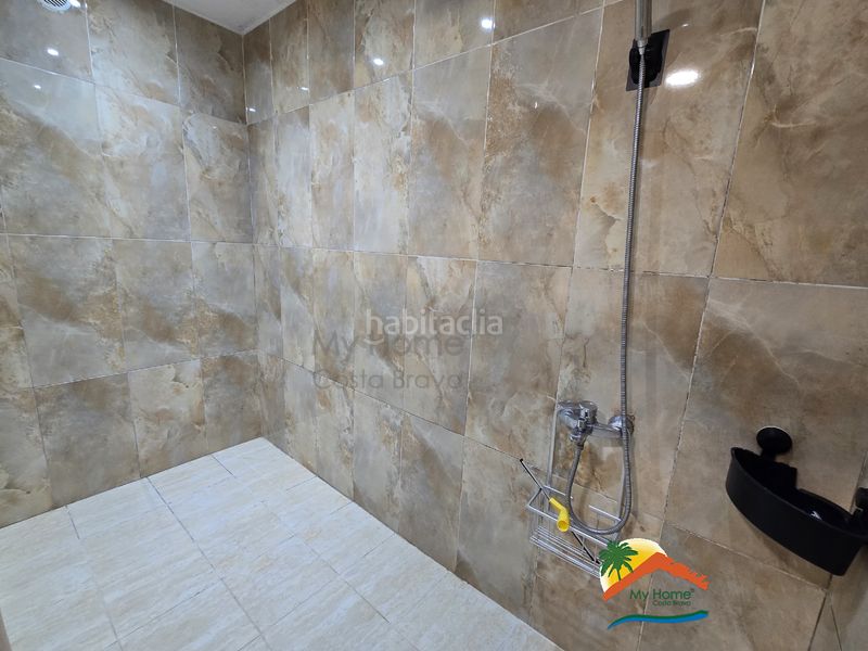 Foto c0827e8d-9a74-400a-b3bb-6b24dfd51fa3. Casa amb calefacció aparcament piscina a Serra Brava Lloret de Mar