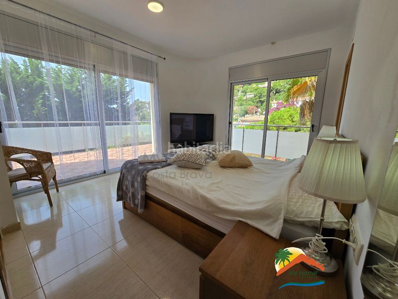 Foto de6a81fe-105d-4ee3-8b6f-1916b8d959b8. Casa amb calefacció aparcament piscina a Serra Brava Lloret de Mar