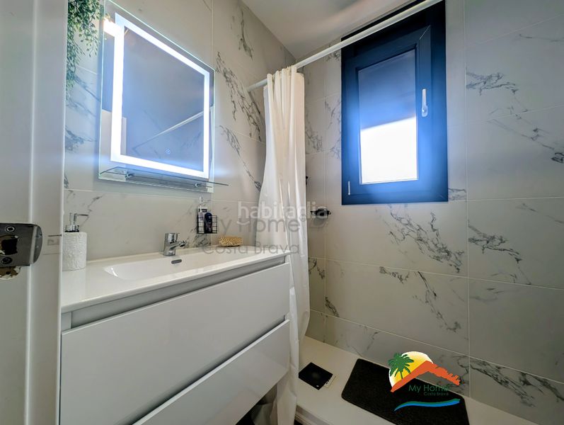 Foto 013cb2eb-f908-45e8-9ba0-7c418ee7ad5f. Casa amb calefacció aparcament piscina a Lloret Blau - La Creu de Lloret Lloret de Mar