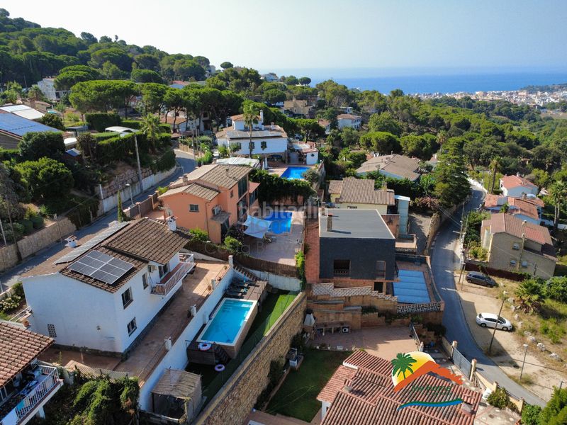 Foto 7a0c123d-5400-4c47-9e3b-3fbeb023a21e. Casa amb calefacció aparcament piscina a Roca Grossa Lloret de Mar