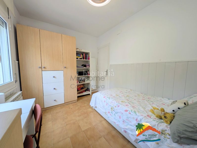 Foto a5a8941f-6cce-4a09-8bb6-2558faba754f. Casa amb calefacció aparcament piscina a Roca Grossa Lloret de Mar