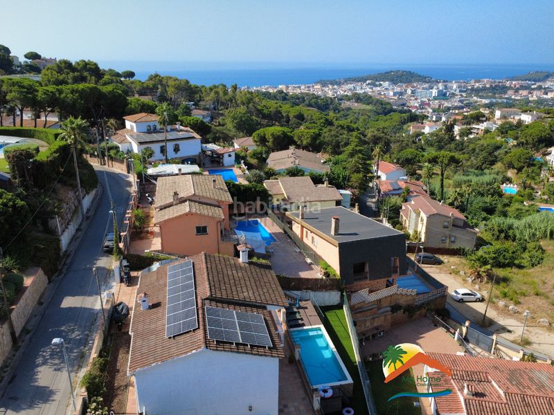 Foto d0f15bbc-db88-4056-be37-814d3cc8ecca. Casa amb calefacció aparcament piscina a Roca Grossa Lloret de Mar