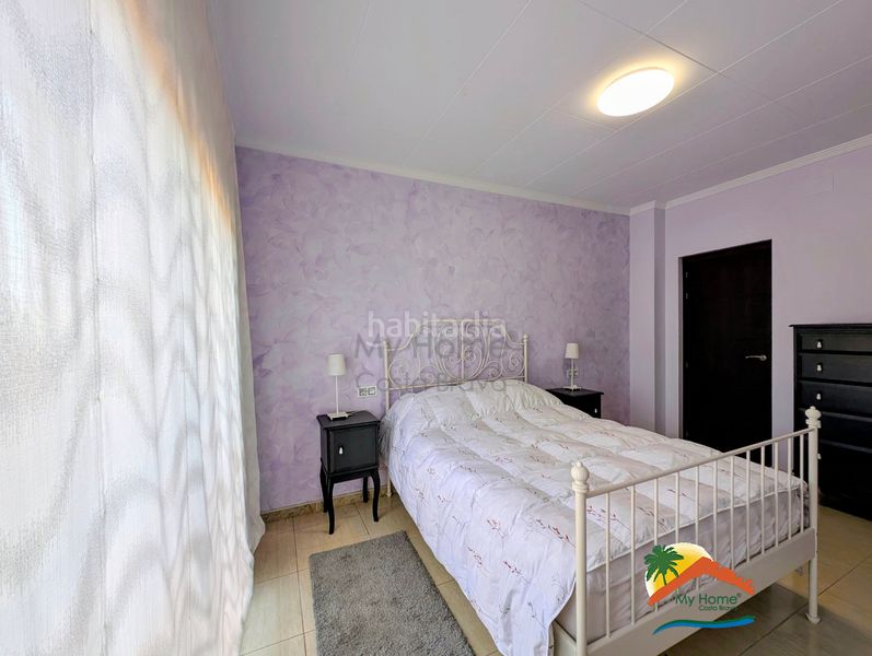 Foto 7f768675-fb4e-42e3-8e19-abb54110e986. Casa amb xemeneia calefacció aparcament piscina a Lloret de Mar