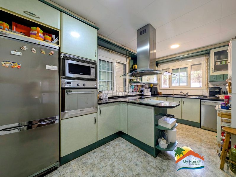 Foto c40e889f-7b9d-44e5-ac85-7cfb6763ac6c. Casa amb xemeneia calefacció aparcament piscina a Tordera