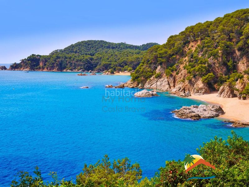 Foto 1ee3b801-d6d8-4b3c-af2d-a1bcffd0dbdc. Pis amb calefacció a Fenals Lloret de Mar
