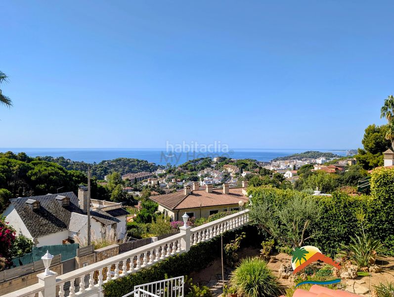 Foto b17aa11f-31e5-4b2f-b2ec-21652f6b012c. Casa amb xemeneia calefacció aparcament a Roca Grossa Lloret de Mar