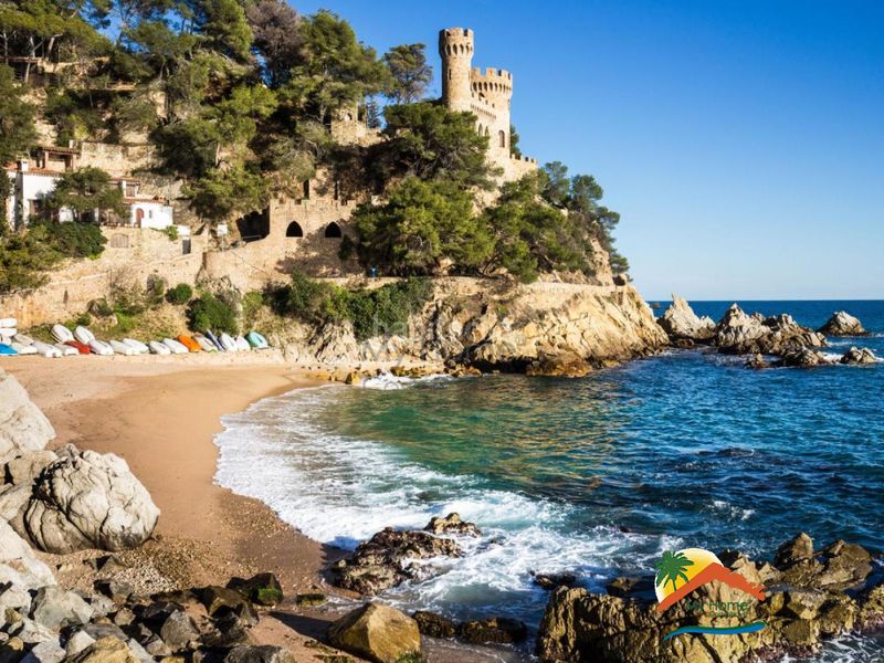 Foto bece94cc-2732-40c9-9955-364bc0b23f18. Pis amb xemeneia a Centre Lloret de Mar