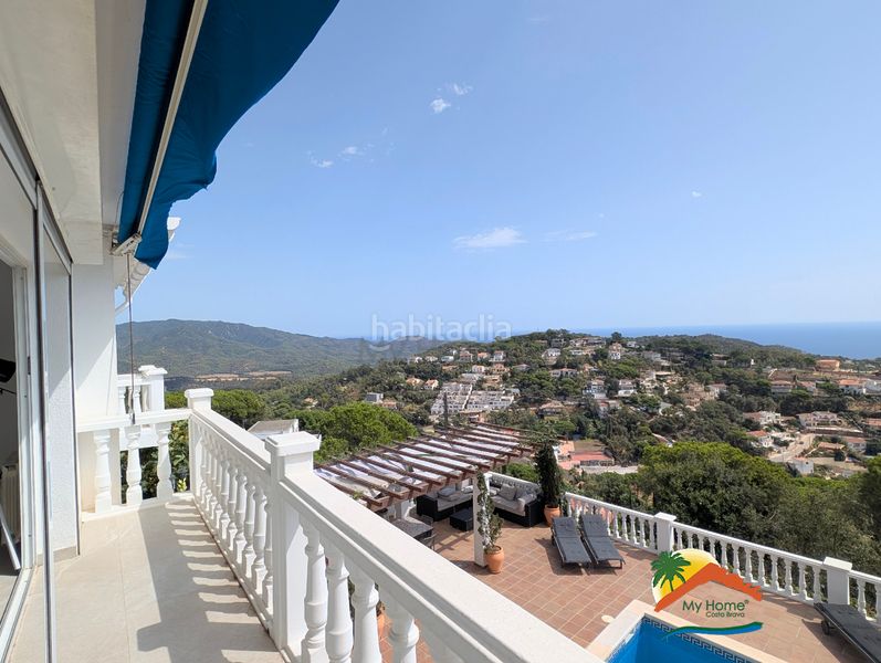 Foto 2fc8d090-1582-48c6-adca-3a32d14892fc. Casa amb xemeneia calefacció aparcament piscina a Lloret de Mar