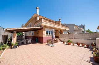 Casa aparellada a Son Ferrer. Chalet pareado en son ferrer