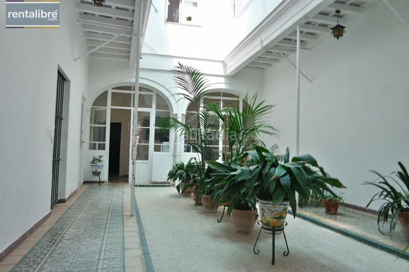 Foto 8ee0646a-ab34-4916-9cb8-8679e1a0b74d. Casa con parcheggio in Centro-Calzada-Cabo Noval Sanlúcar de Barrameda