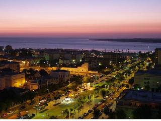 Local Comercial a Monteolivete-Camino Sevilla. Gran local comercial
