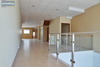 Local Comercial a Centro-Calzada-Cabo Noval. Fantastico local comercial no alimentario. posibilidad estudio c