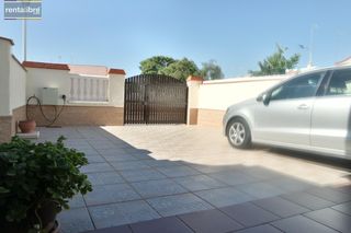 Casa adossada a La Laguna. Oportunidad. gran bajada de precio. fantastica vivienda