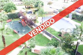 Pis a Pozoalbero. Piso de dos dormitorios y un baño con plaza de garaje en zona no