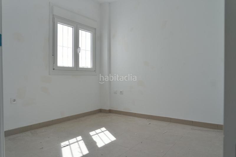 Foto d999210a-e754-4681-92a5-3f416edb8046. Casa aparellada amb calefacció aparcament a V Centenario-Piletas-Capuchinos Sanlúcar de Barrameda