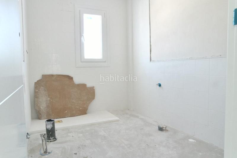Foto f3425dba-0759-44a9-9db7-c578a882ceea. Casa aparellada amb calefacció aparcament a V Centenario-Piletas-Capuchinos Sanlúcar de Barrameda
