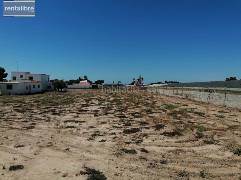 Foto 2f668285-0c2a-4a82-95b3-7fc338b6df52. Masia amb aparcament a Chipiona norte Chipiona