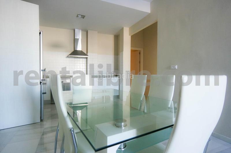 Foto bc34133b-0be5-45a0-9dec-5c4e9d61400c. Location attique avec parking dans Centro Jerez de la Frontera